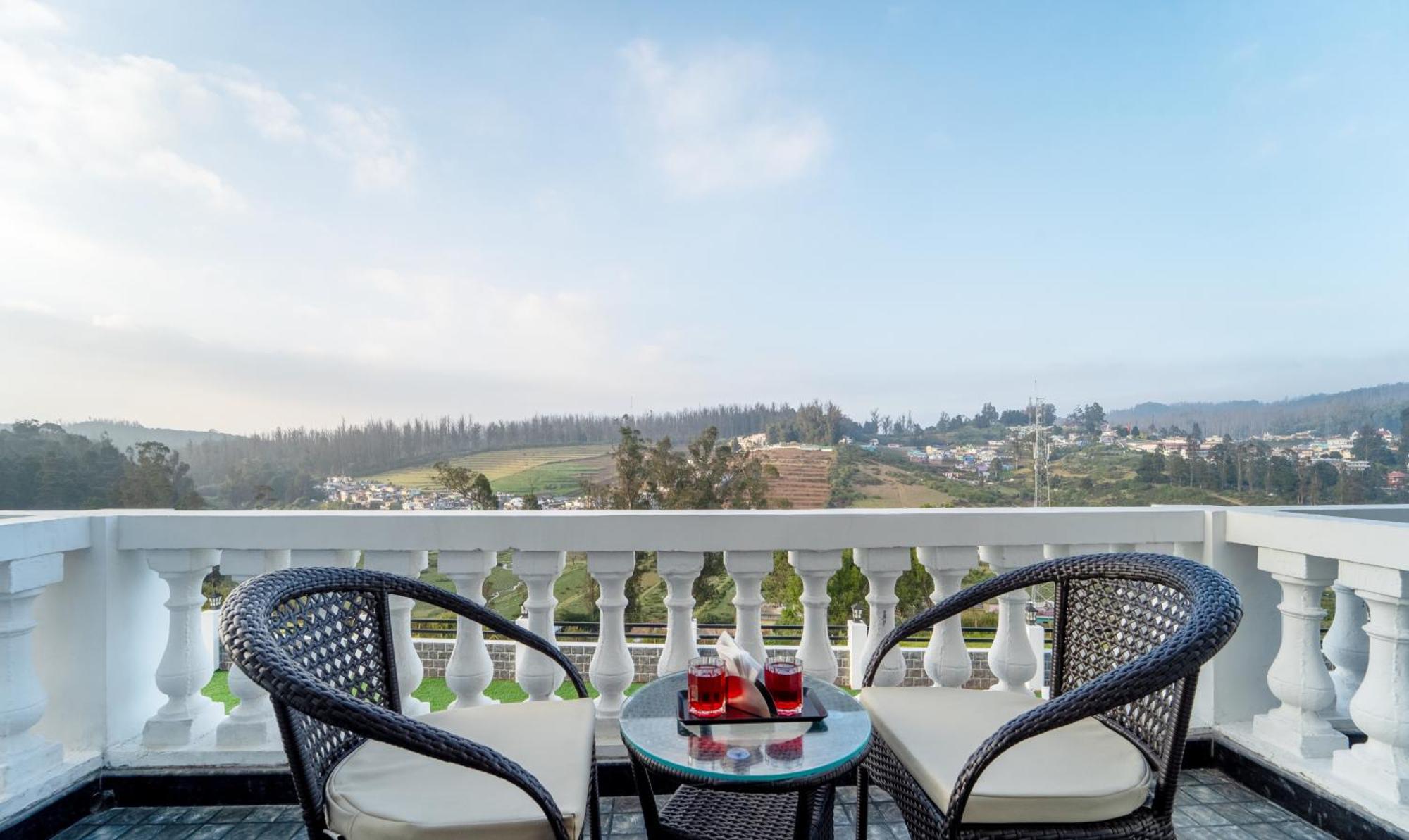 Treebo Skydale Premium Suites, 1500 Mtrs From Ooty Lake المظهر الخارجي الصورة