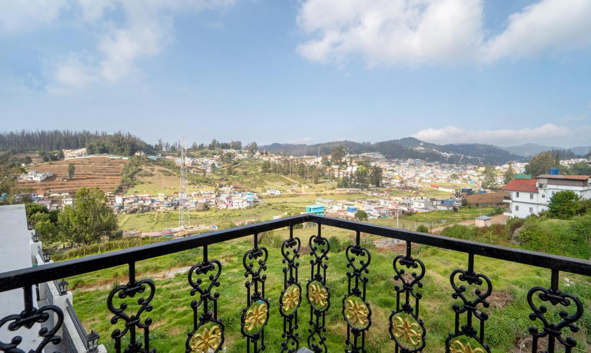 Treebo Skydale Premium Suites, 1500 Mtrs From Ooty Lake المظهر الخارجي الصورة